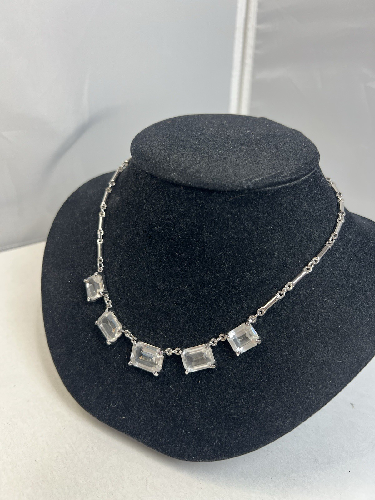 Beatuiful Swarovski Swan Signed Silver Tone Open Back Crystal Necklace