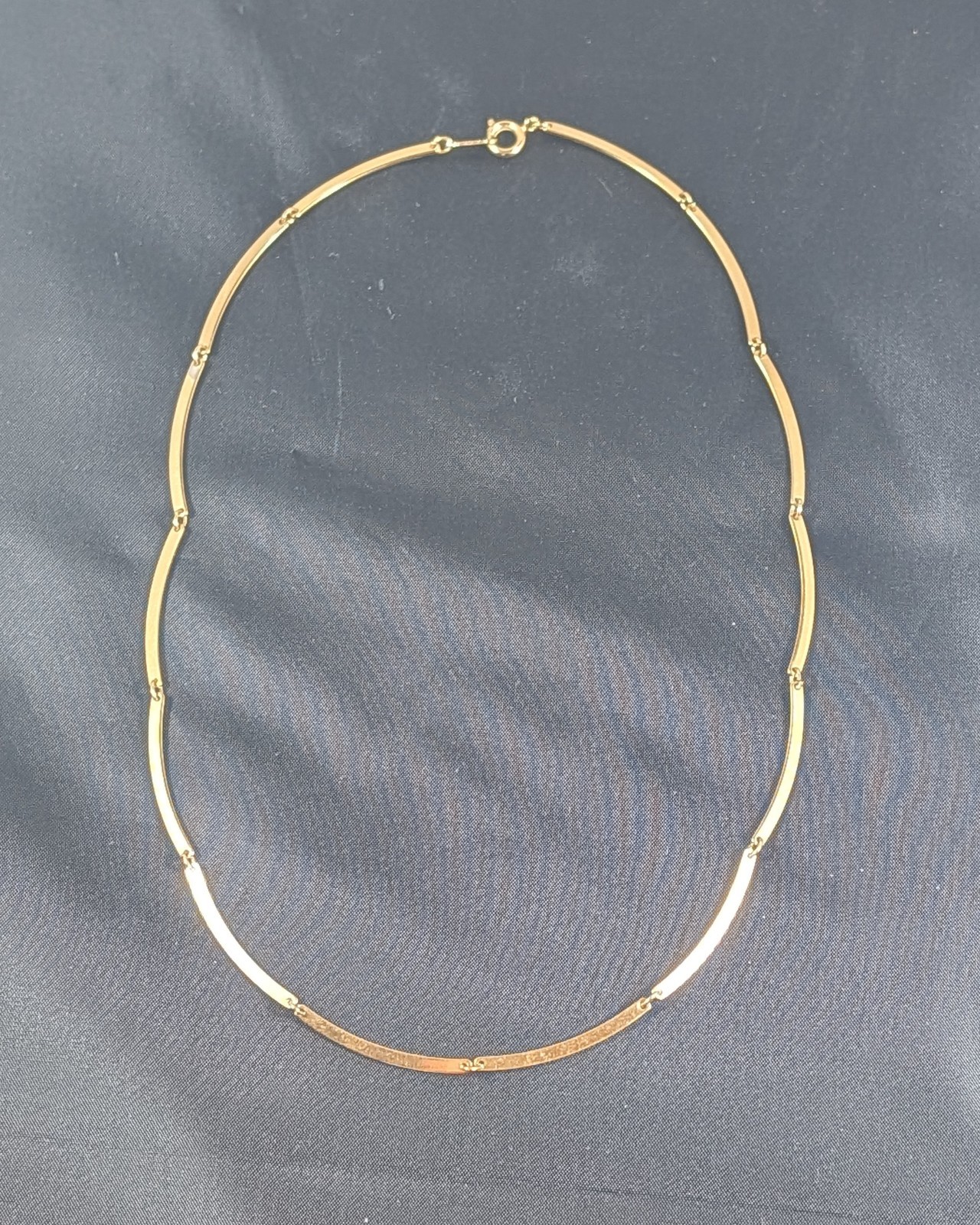 Gold Tone Bar Link Necklace Textured Center Minimalist 18in