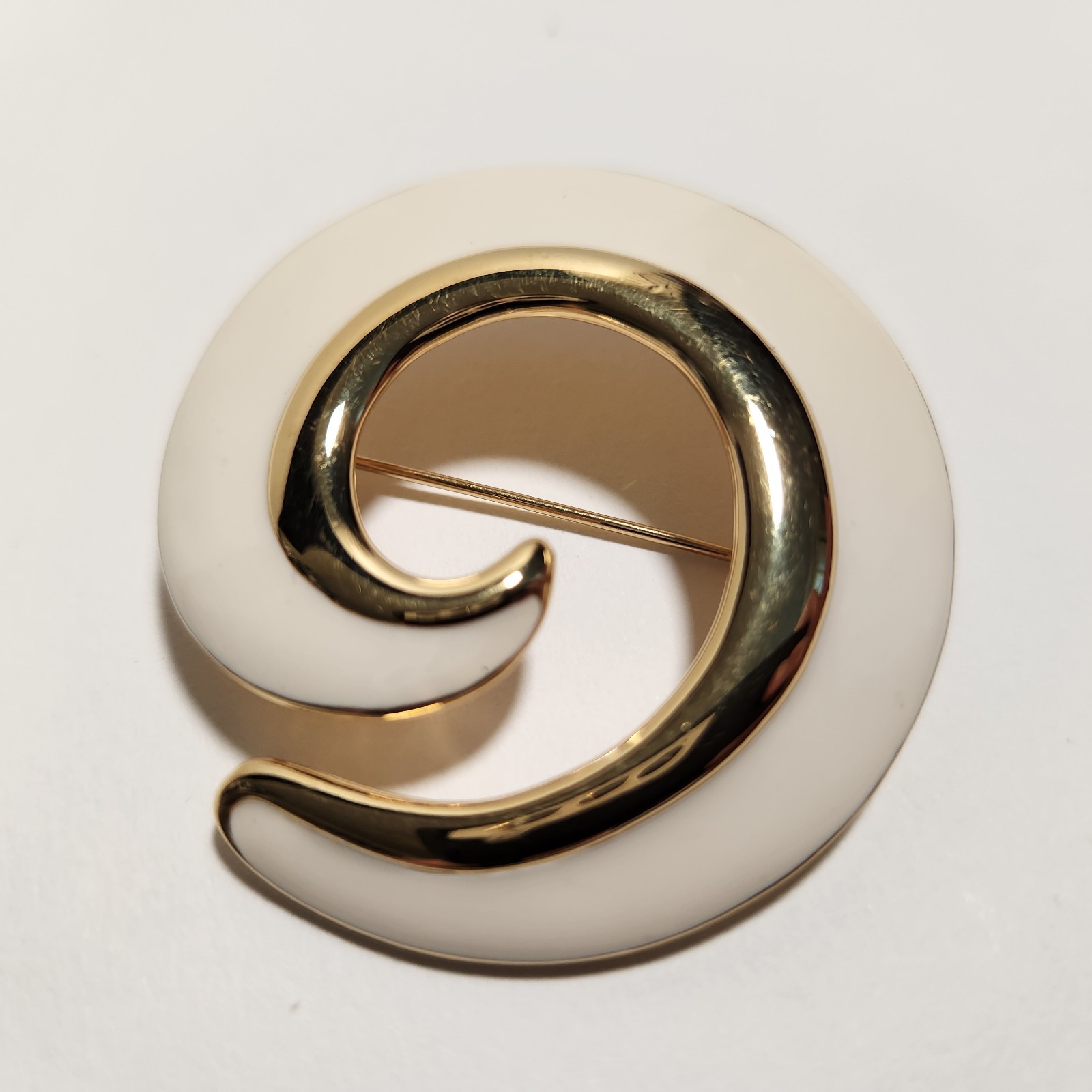 Vintage Signed Monet Gold Tone White Enamel Swirl Brooch Pin