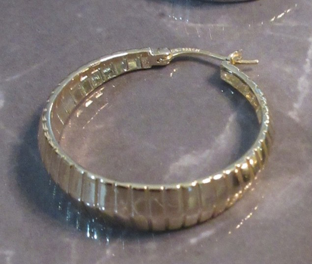 2 pr Bellezza DBJ 925 CN 1-1/4” Twist & Ridge Hoop Earrings Sterling & Yellow