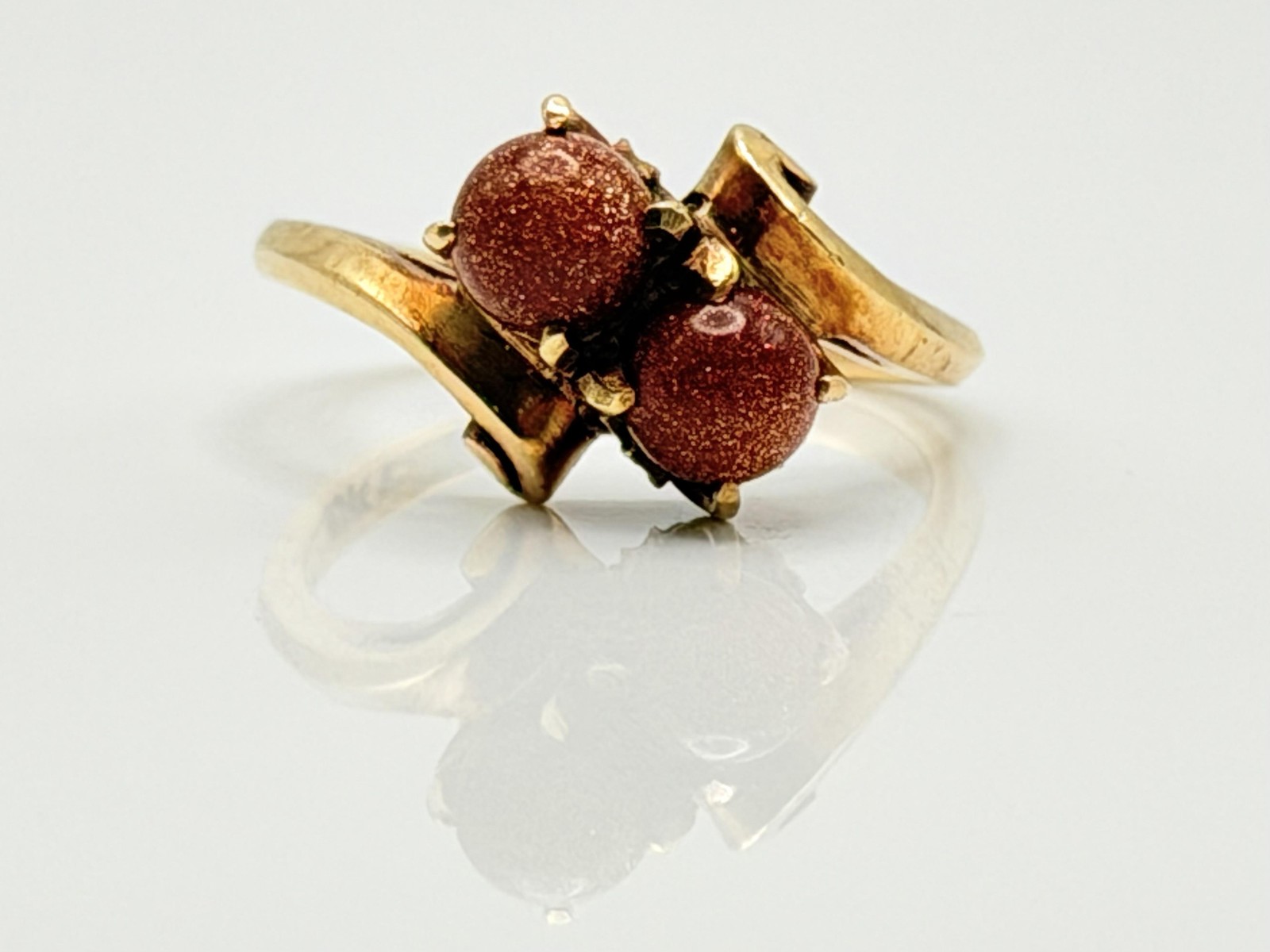 10k Yellow Gold Vintage Goldstone Ring Sparkling Brown Gemstone Cockail Ring.