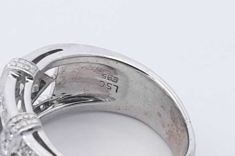 1.01cttw Diamond Ring In 14k White Gold 6.9 Grams Size 5 Eb0326rrxdu