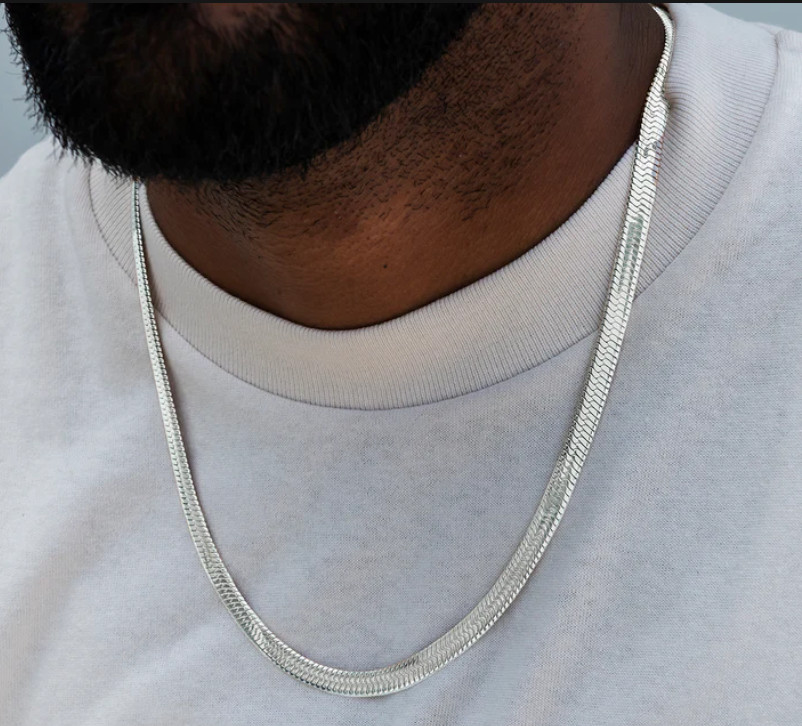 Herringbone Chain in White gold – Multiple sizes available