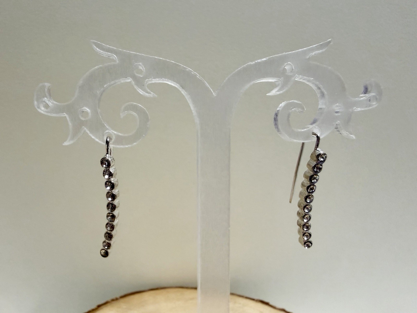Silver Tone Uniform Clear Crystal Bezel Set Drop Dangle Earrings. Nice Quality.