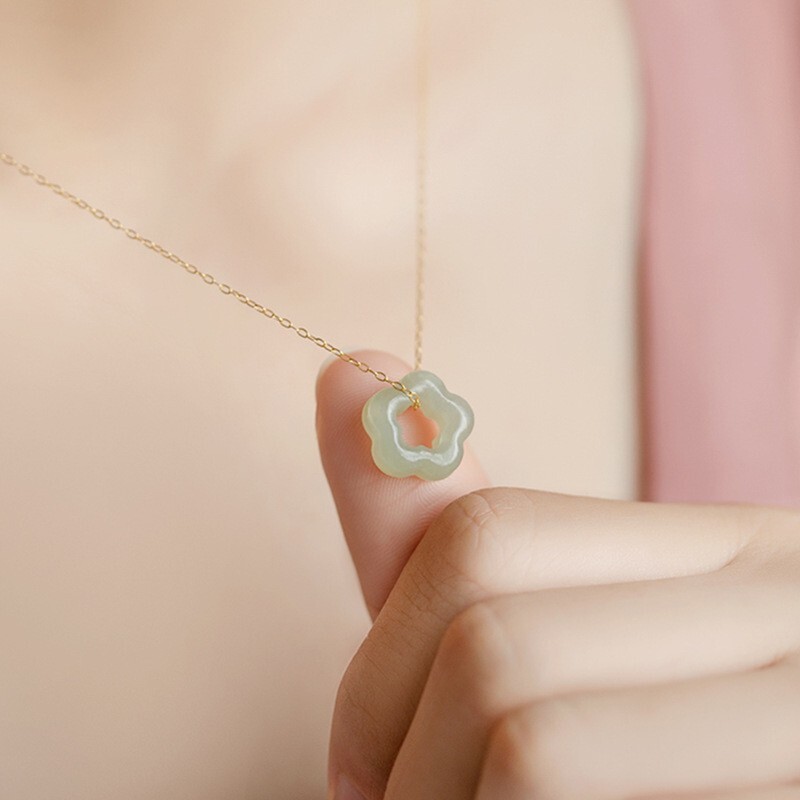 Natural Green Jade Floral Pendant Healing Dainty Women Elegant Luck Necklace