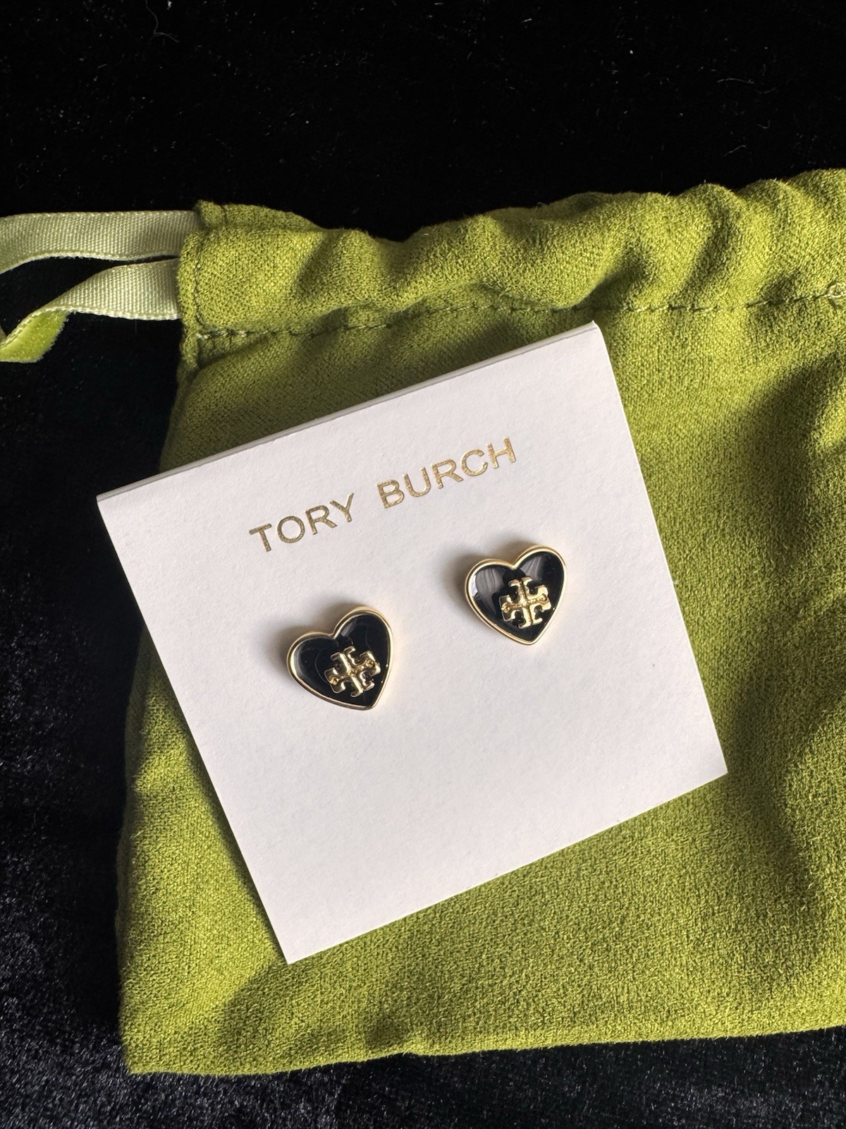 Tory Burch Kira Heart Stud Earrings Tory Gold/Pearl NWOT excellent GIFT w/pouch