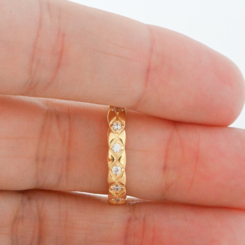 Sterling Silver Elegant Band Moissanite Quilted Wedding Promise Classic Band
