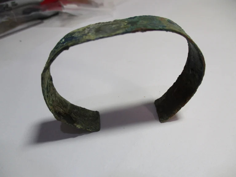 ON SALE NOW NORSE EARLY METAL BRACELET DUG IN UK–MEDIEVAL FIND! PLAIN BUT RARE!