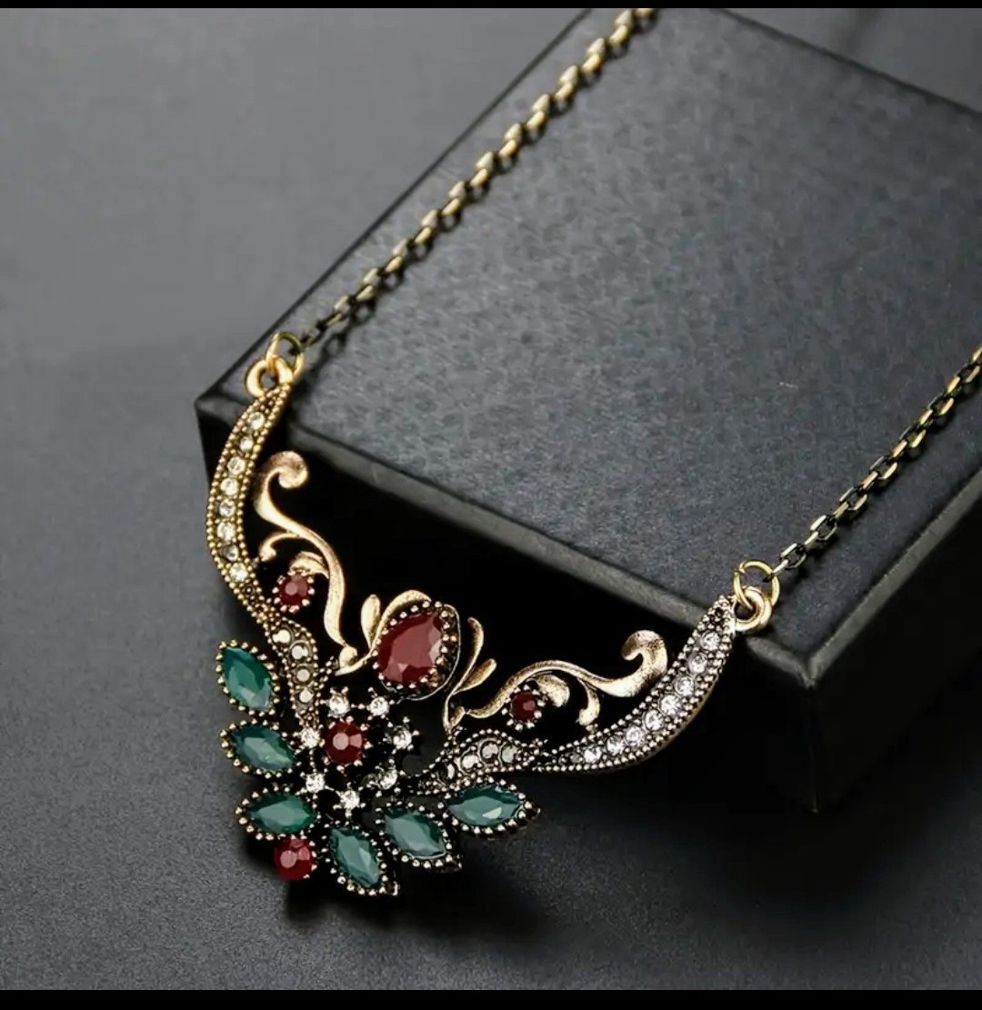 Vintage Style Turkish Necklace With Red & Green Simulated Ruby Emerald Gold New