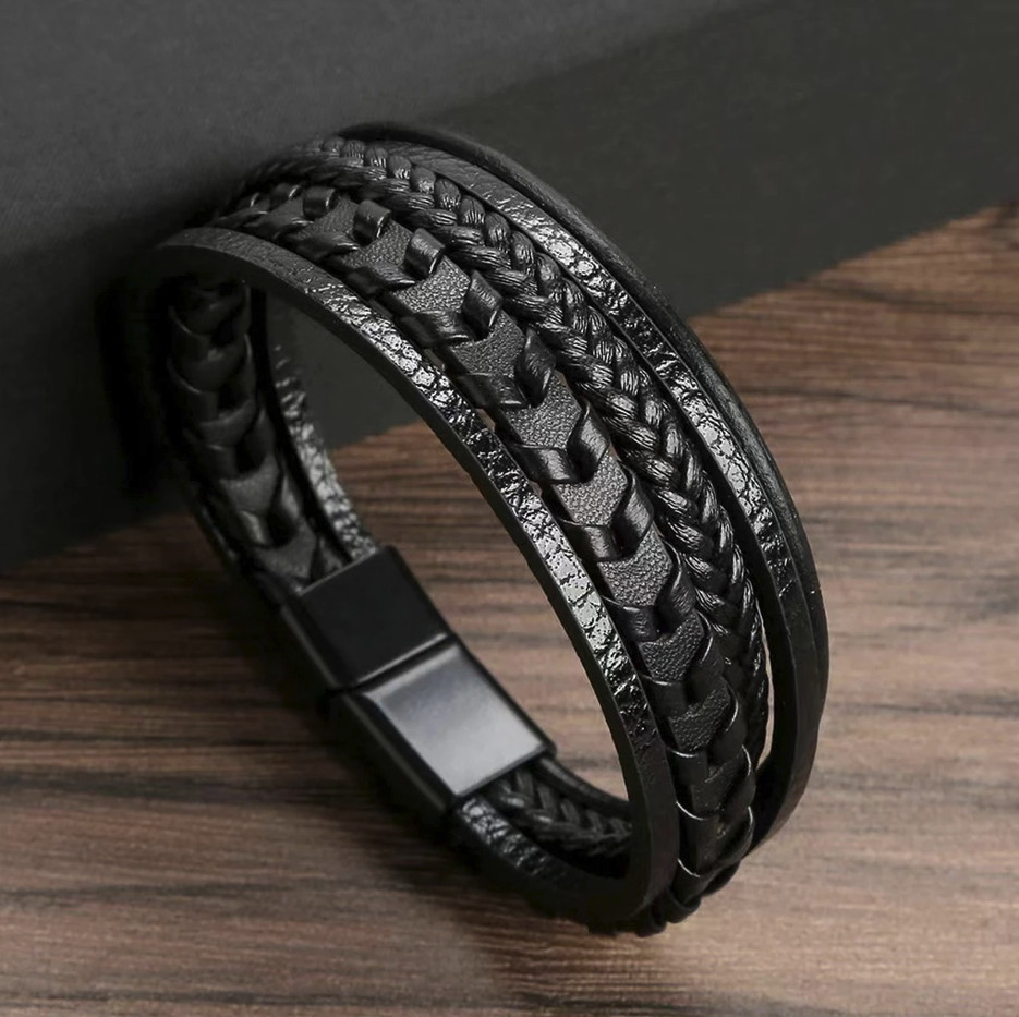 1pc Men’s Multilayer Leather Rope Bracelet Alloy Magnetic Buckle Bangle – NEW