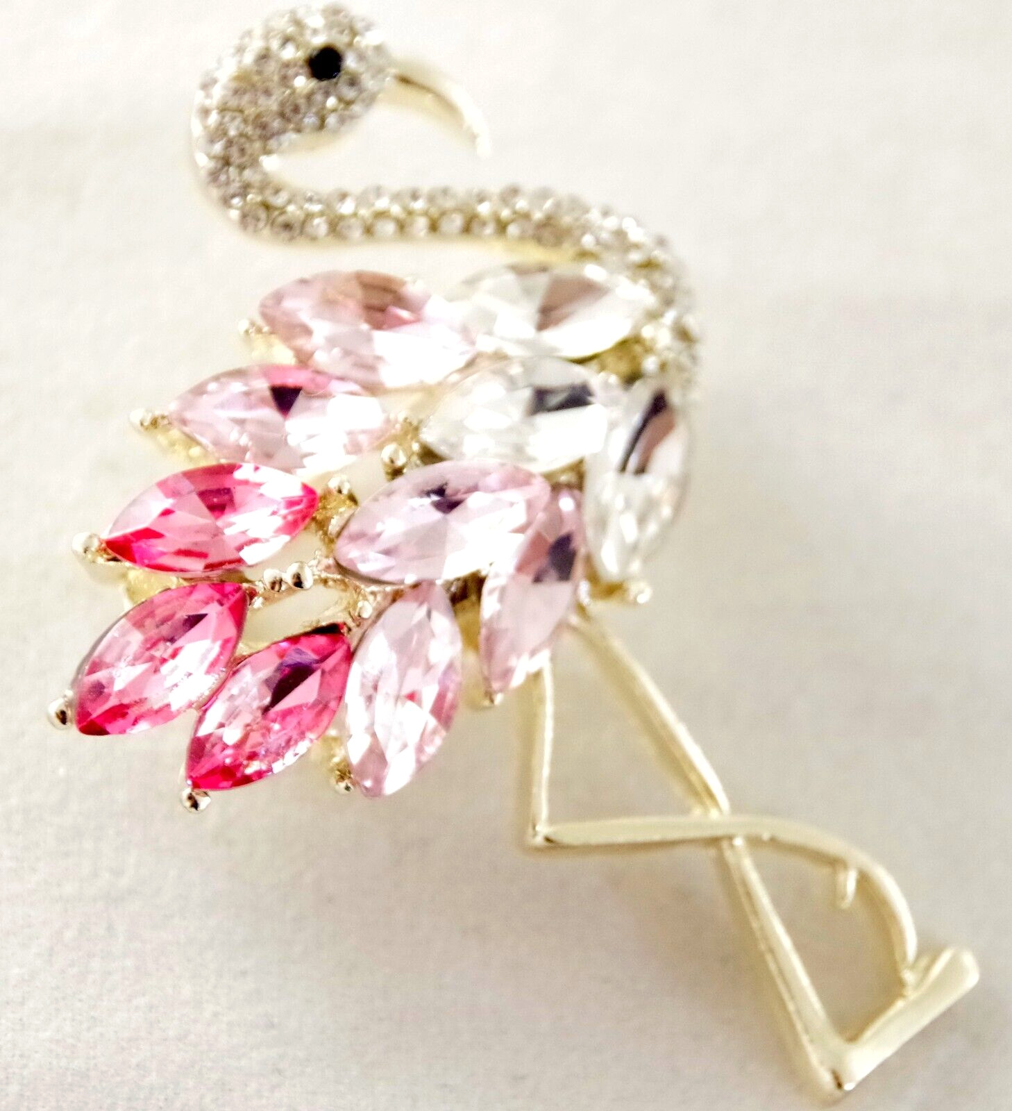 2 1/8″ NEW MARQUISE CRYSTAL RHINESTONE & GOLD TONE PINK FLAMINGO BIRD BROOCH PIN