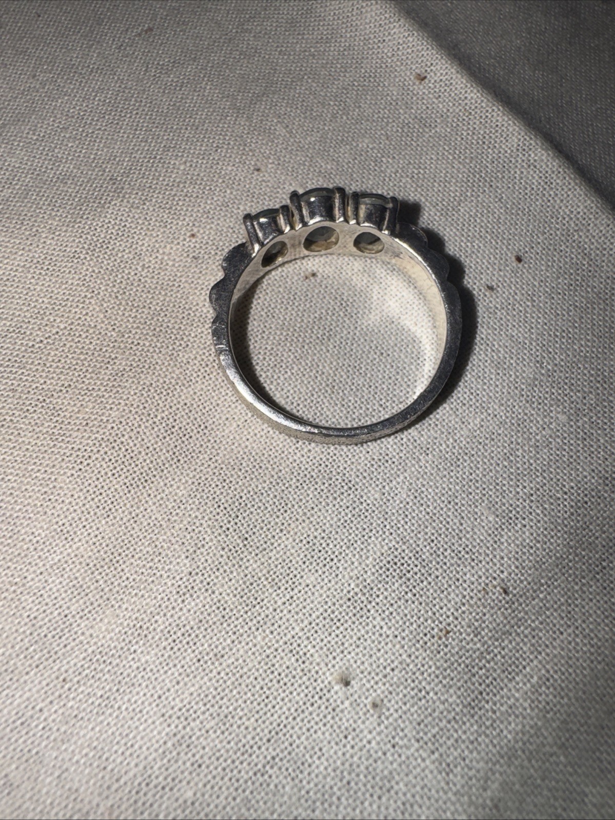 Silver ring with beautiful blue stones 1990s Size 6 3/4 G2U