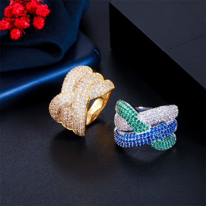Shining Gold Plated Cubic Zirconia Adjustable Twist Ring for Women Wedding Party