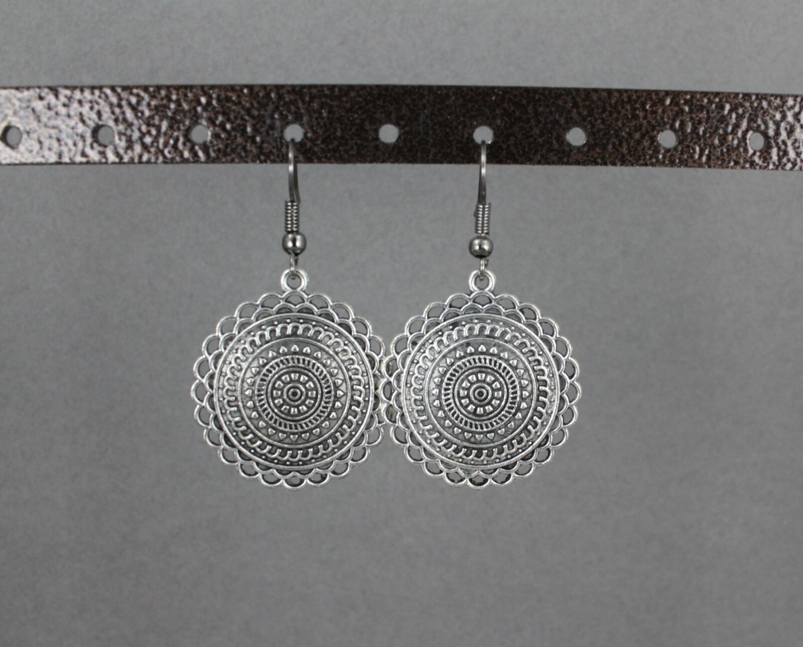Silver stamped medallion dangle disc 1.75″ long earrings lightweight antiqued