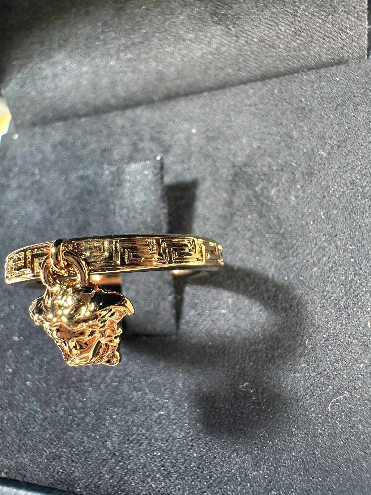 NWT Versace Greca Gold Tone Medusa Charm Ring Light Gold Authentic
