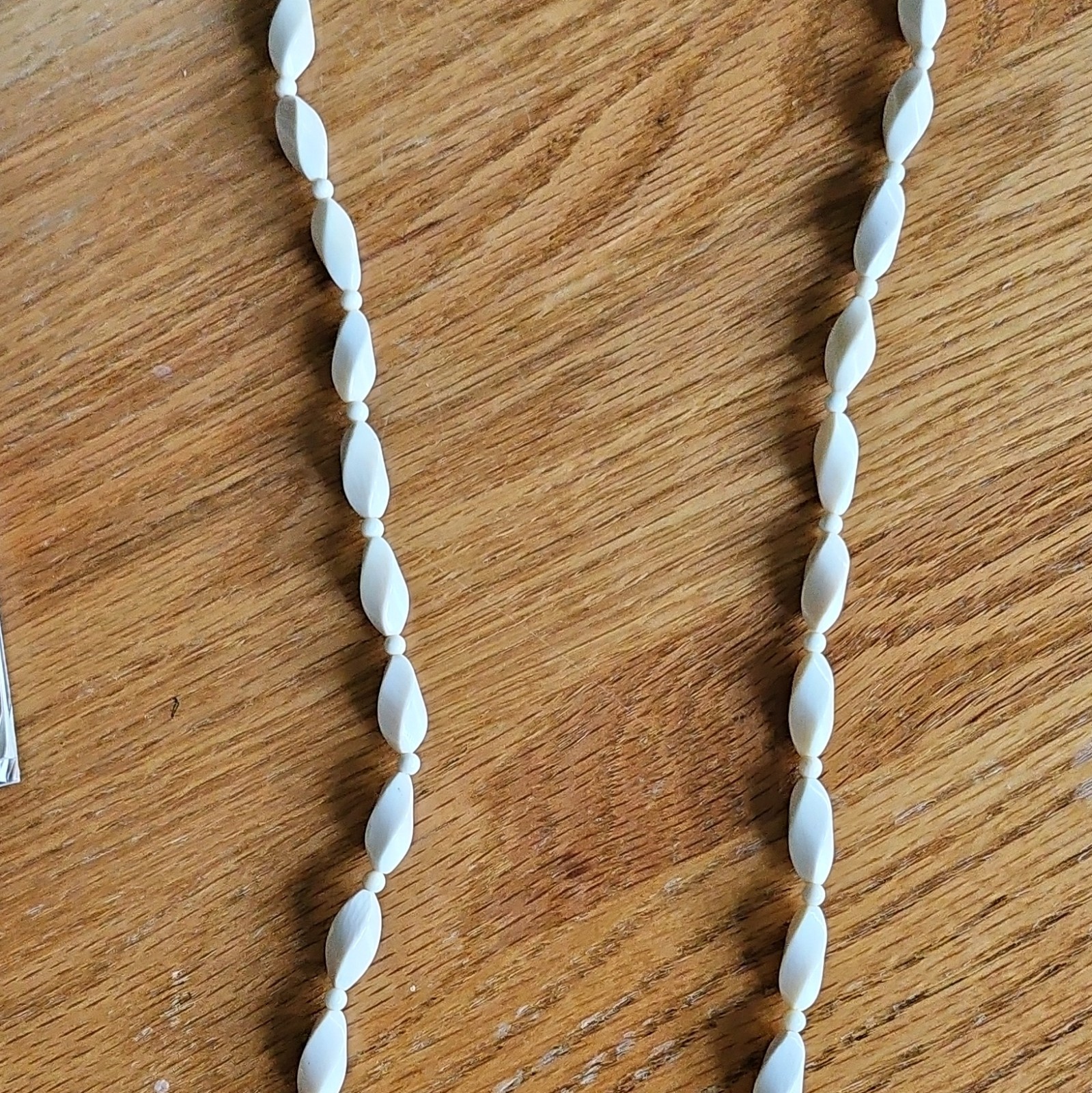 White Beaded Bone Grain Of Bone Visible Necklace Strand Ball/Bead Chain, Unique