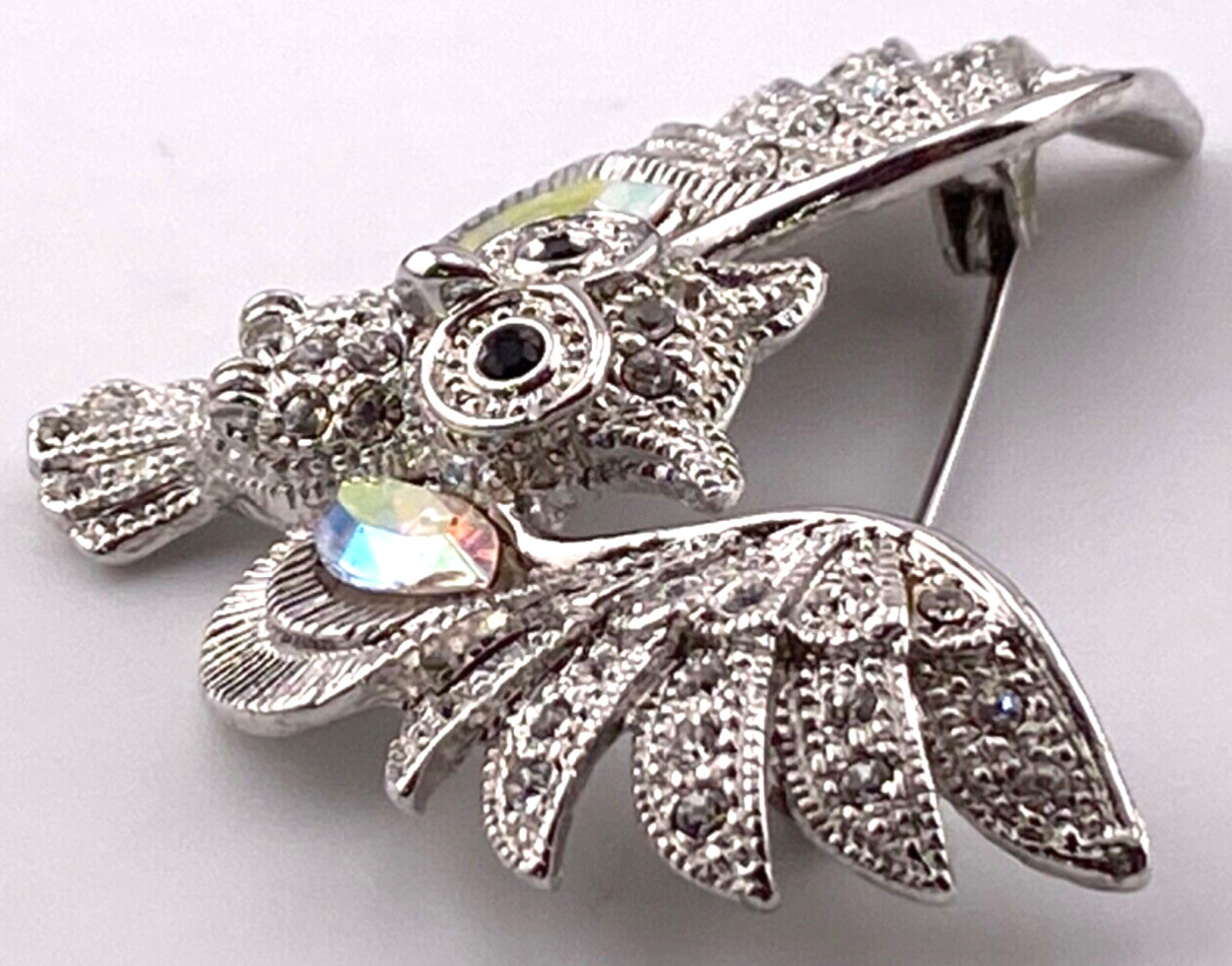 Spectacular Rhinestone 2” Sparkling Owl Brooch Pin 004-172