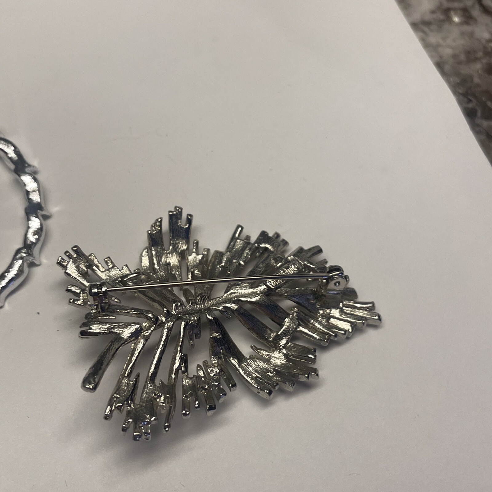 Lot Of 2 Signed Costume Jewelry Brooch Pins Silver Tone Gerry’s / Lisner
