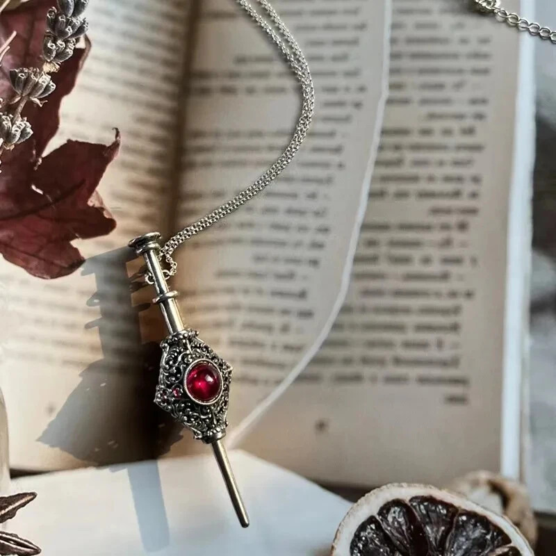 Magic Witch Necklace Women’s Vintage Blood Pack Removable Witch Wand Pendant.