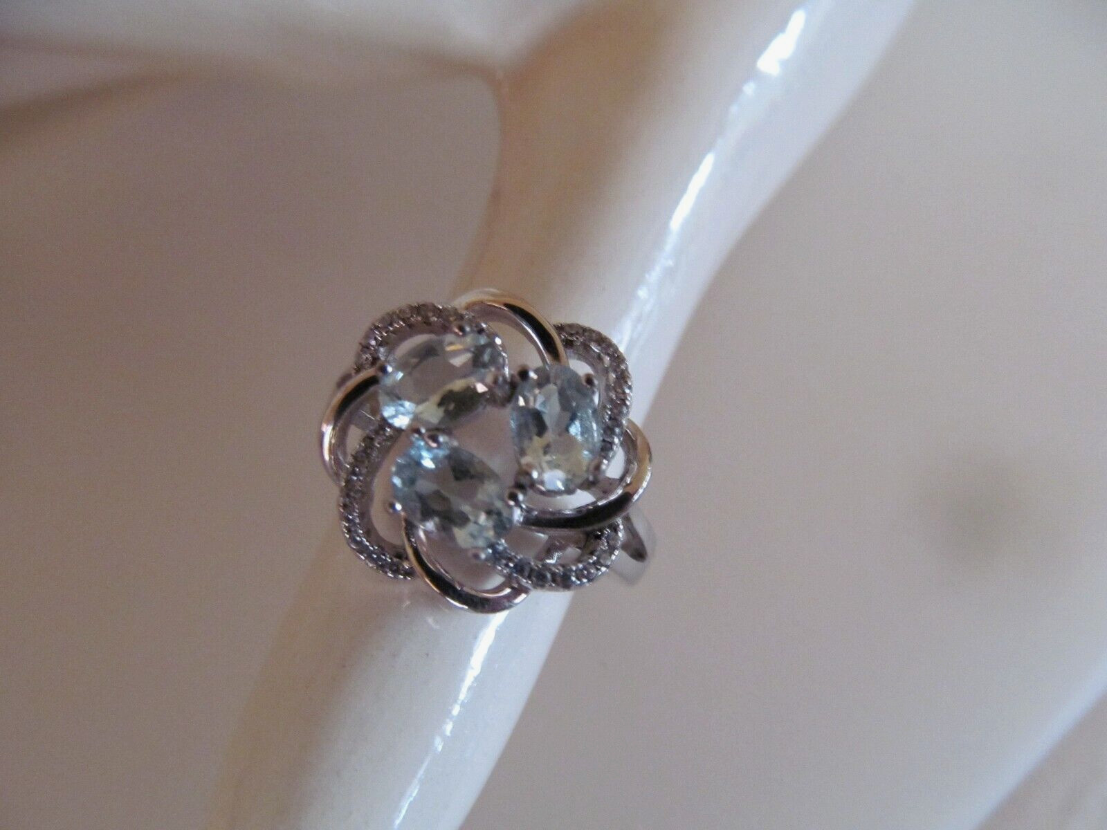 GEM STONE KING GSK STERLING SILVER LAB AQUAMARINE CLEAR STONE RING SIZE 7 IN BOX