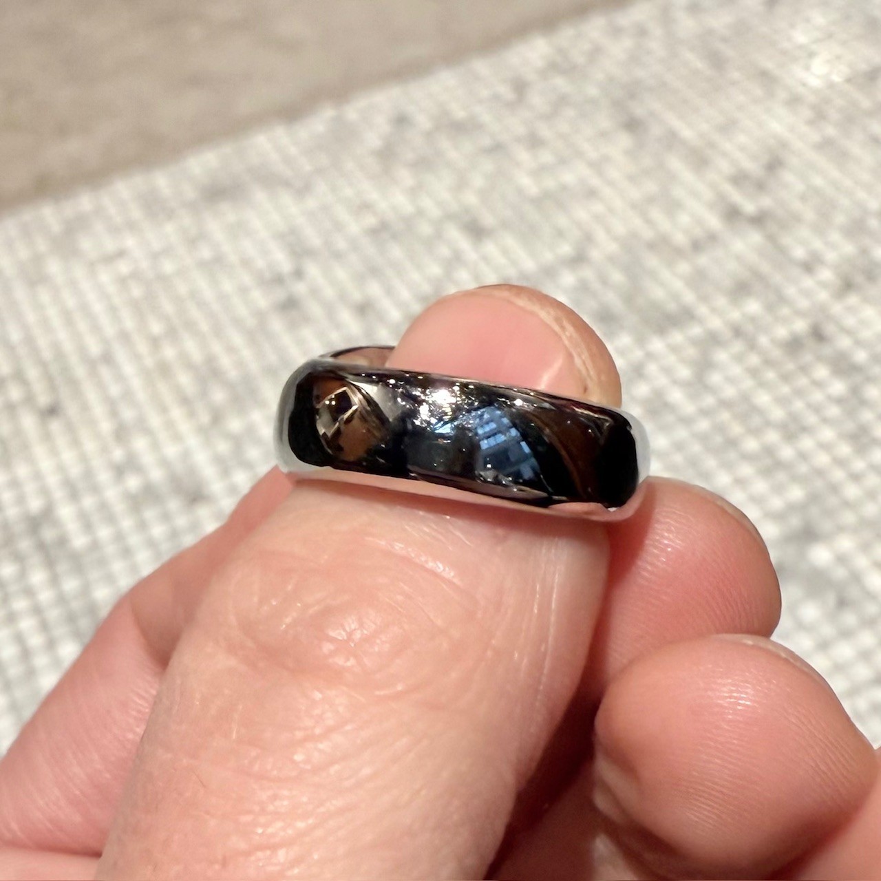Hermès Carrousel Craie Lacquered Palladium Plated Signet Ring – Size 60