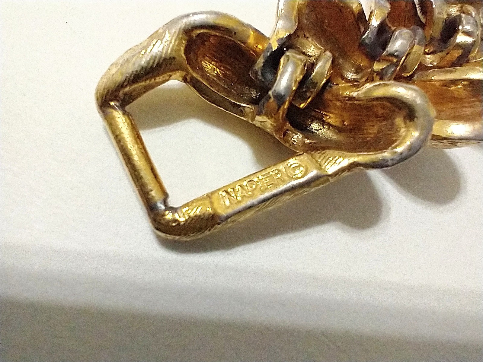 Napier Gold Tone Twisted Curb Link Bracelet Signed Fold Over Clasp 7.5 in
