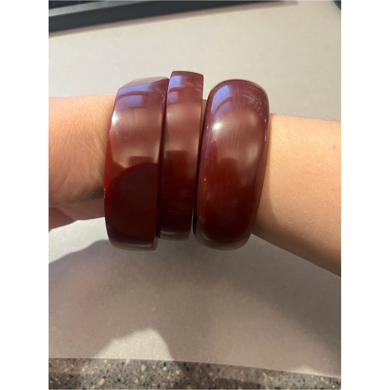 Antika Collection Burgundy Resin Bangle Bracelets – Set of 3