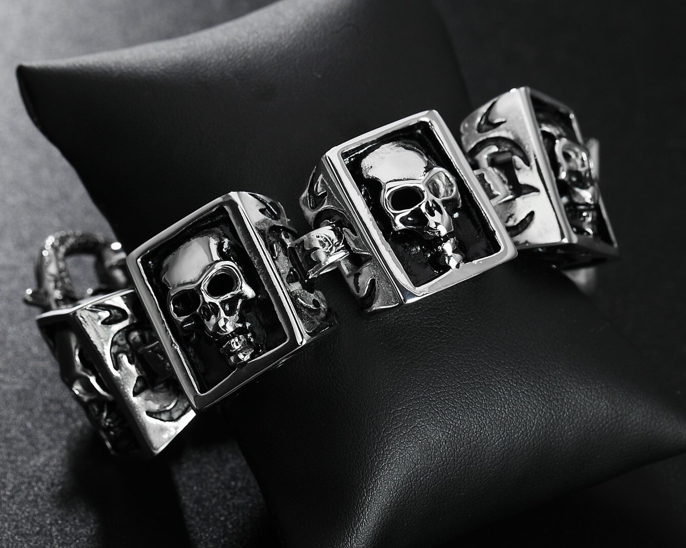 Biker Punk Rocker Square Skull Stainless teel Bracelet Halloween 8.5″ US Seller