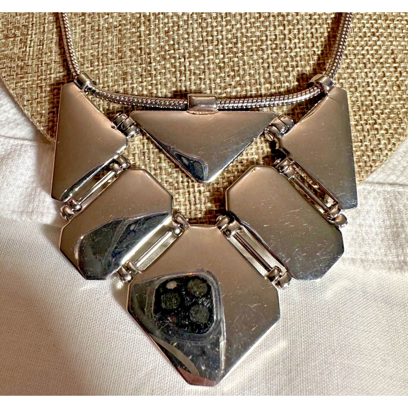 Chaps Womens Silver Tone Reflective Geometric Statement Choker Fashion Necklace
