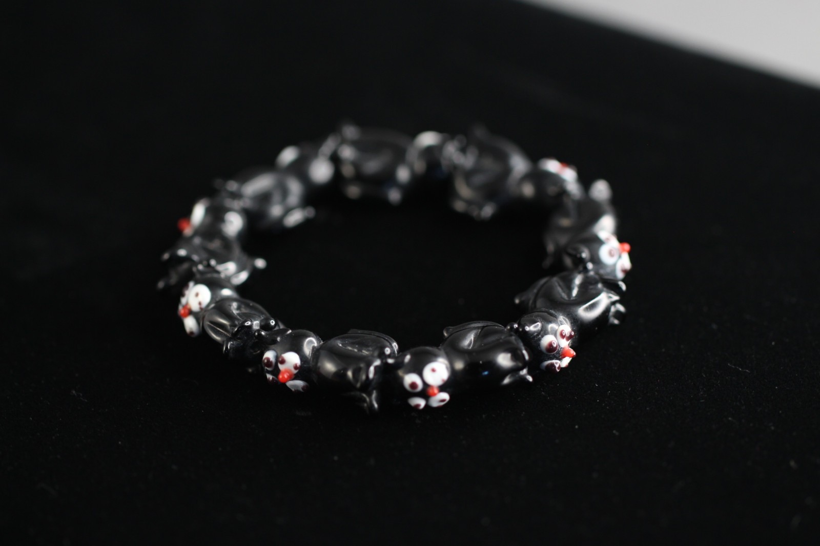 Black Friday Black Cat Lampwork Bracelet 6.5″ Elastic Glass Beads