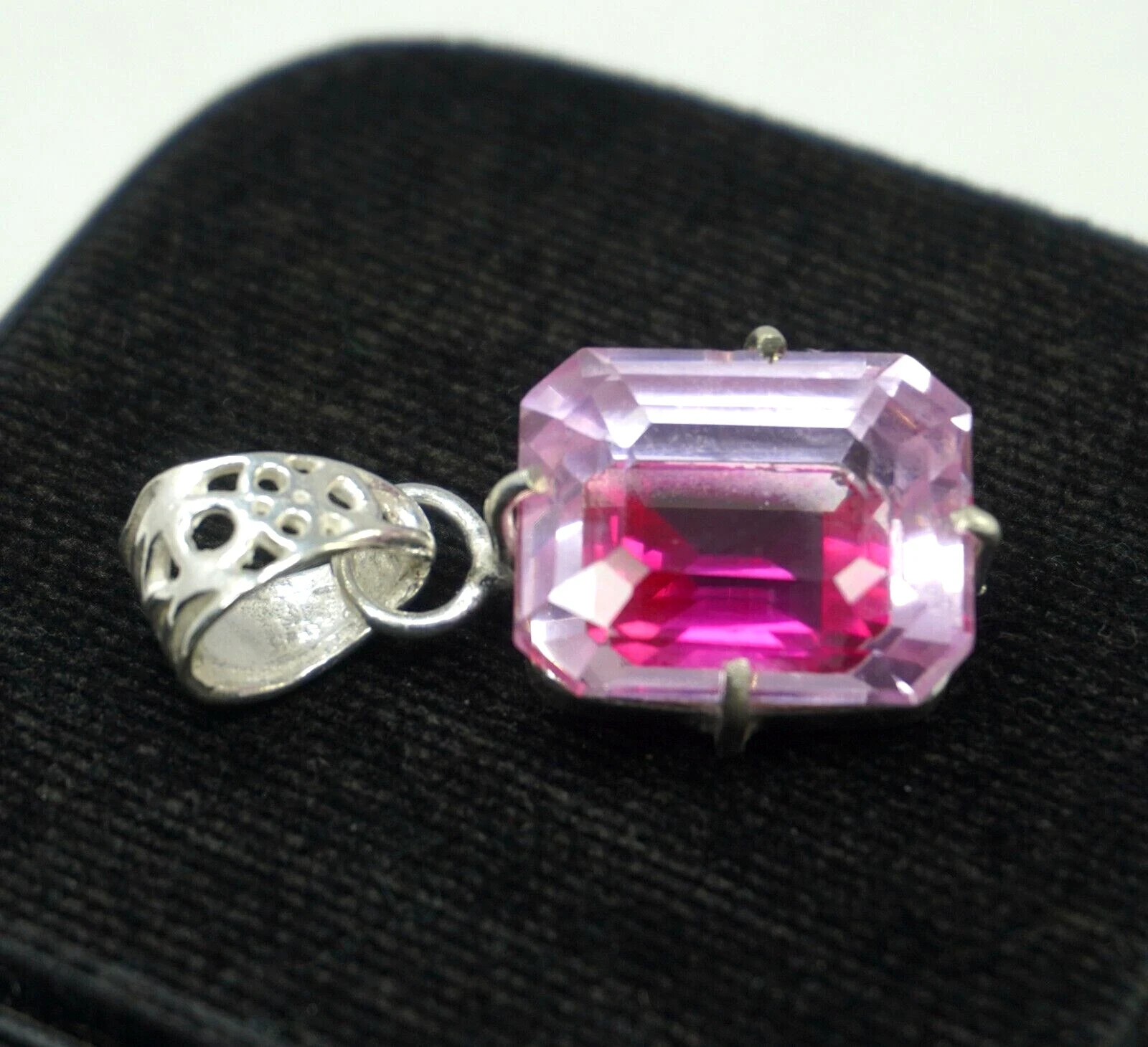 Natural Pitambari Sapphire Certified 30.6 Ct+ Loose Gem 925 Solid Silver Pendant
