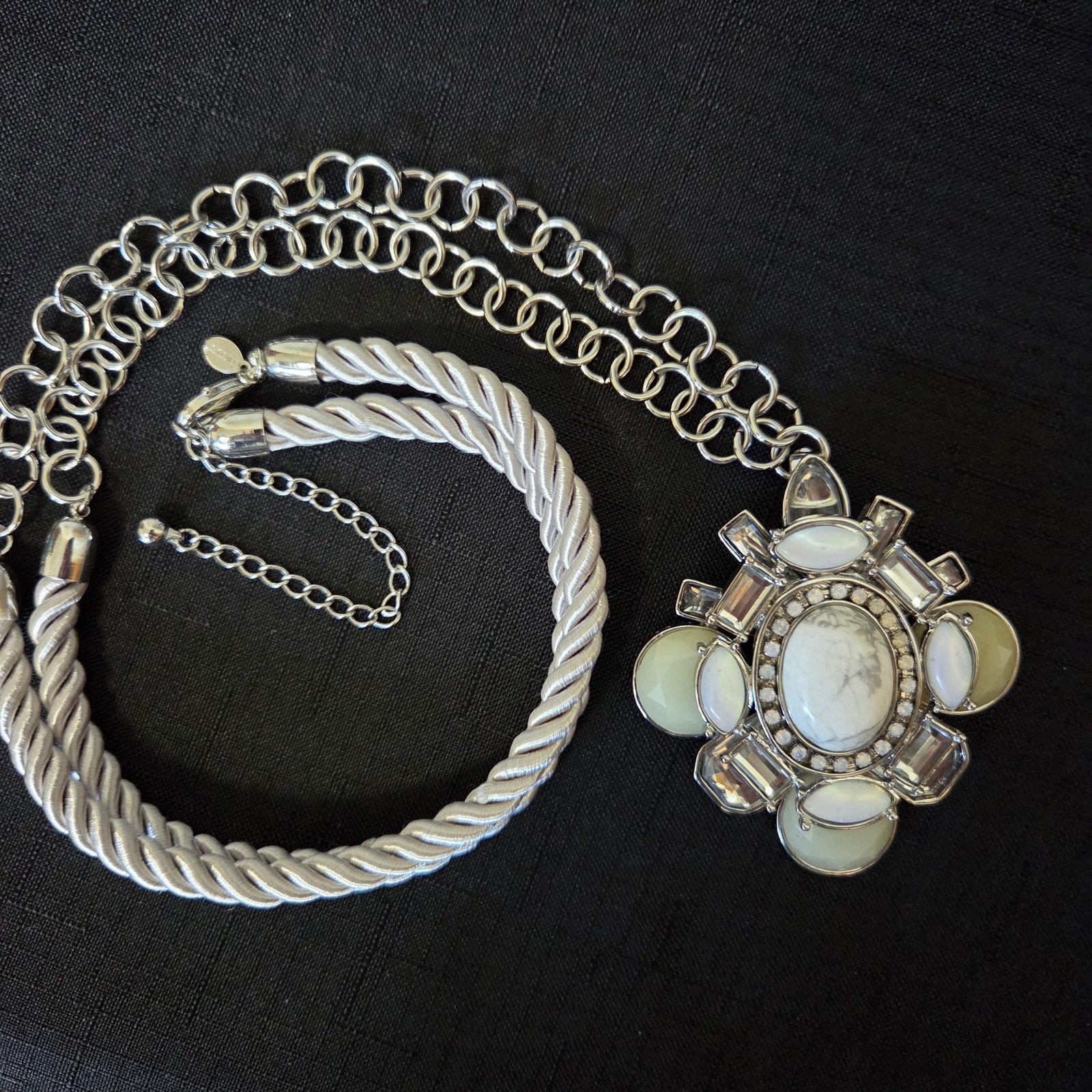 Chico’s Long Howlite Removable Pendant Necklace Silver Chain Gray Silver Cord