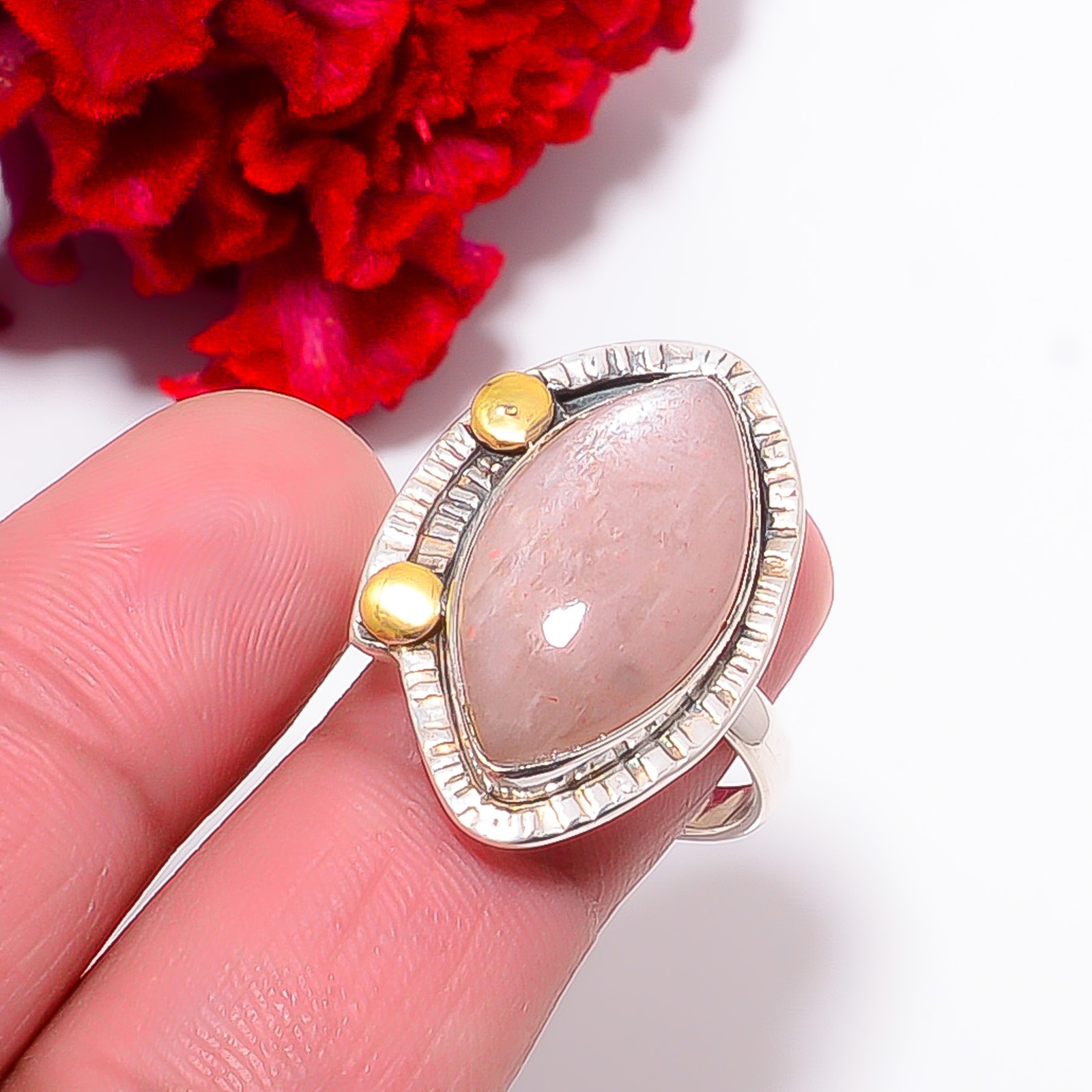 Peach Moonstone – Sri Lanka Two Tone 925 Sterling Silver Ring S.8.5 R98242