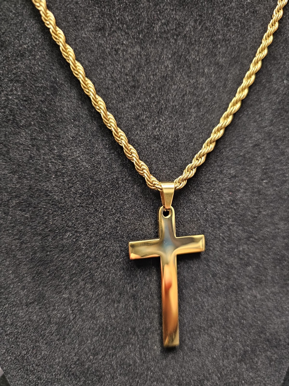 Gold Tone Religious Cross Pendant Necklace 24-inch Rope Chain.