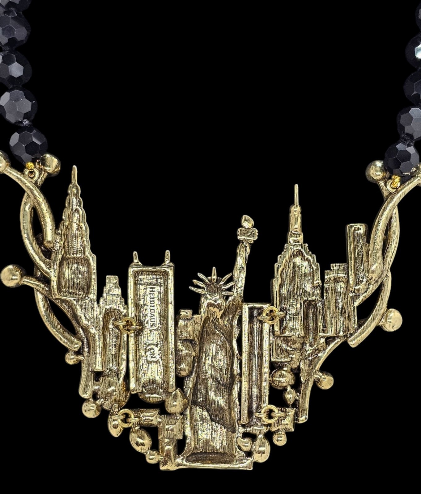 AUTHENTIC Heidi Daus “New York” Necklace