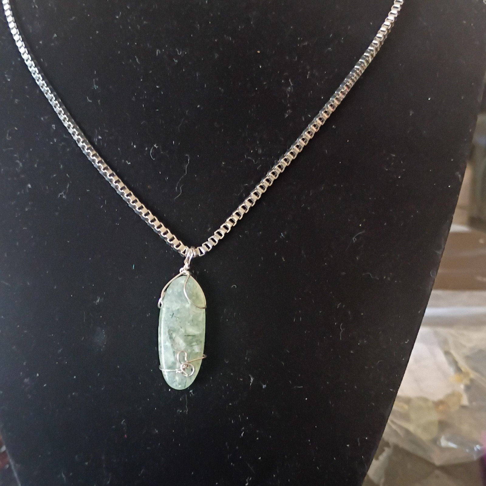Adventurine Oval 1 In. Oval Centerpiece Wire Wrapped Necklace Gender Neutral.