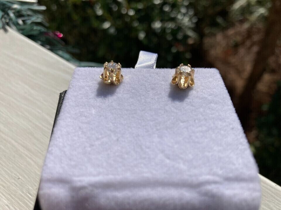 0.80 Ct Round Simulated Diamond Buttercup Stud Earrings 14K Yellow Gold Plated