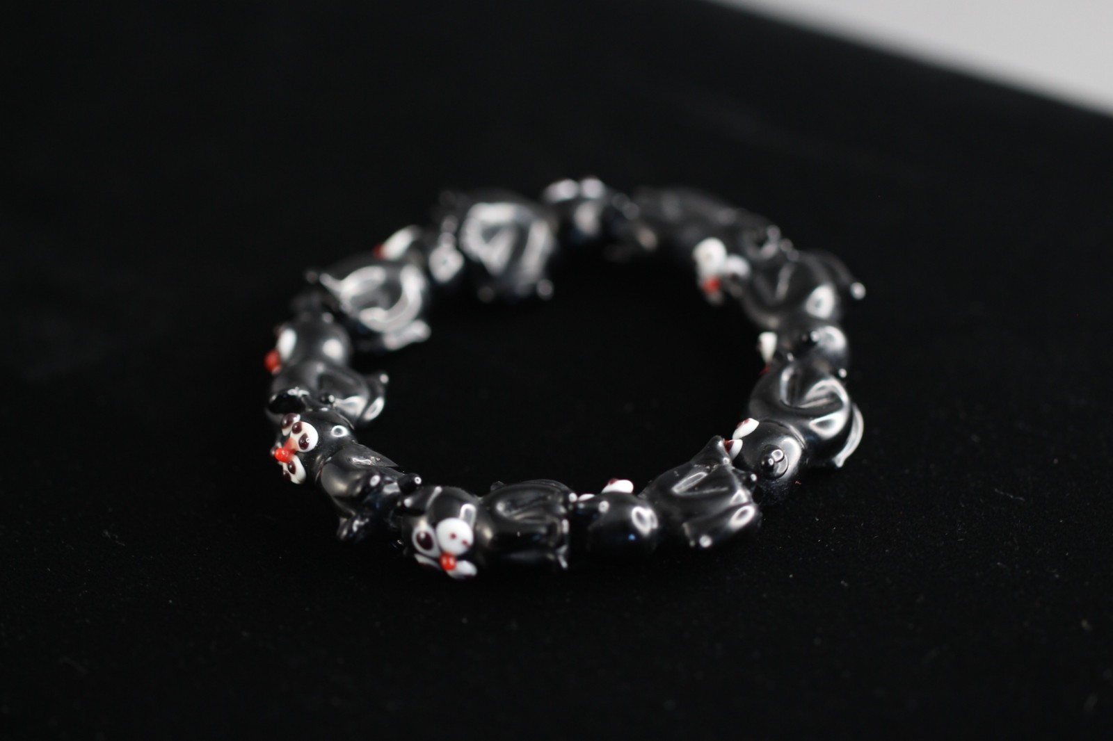 Black Friday Black Cat Lampwork Bracelet 6.5″ Elastic Glass Beads