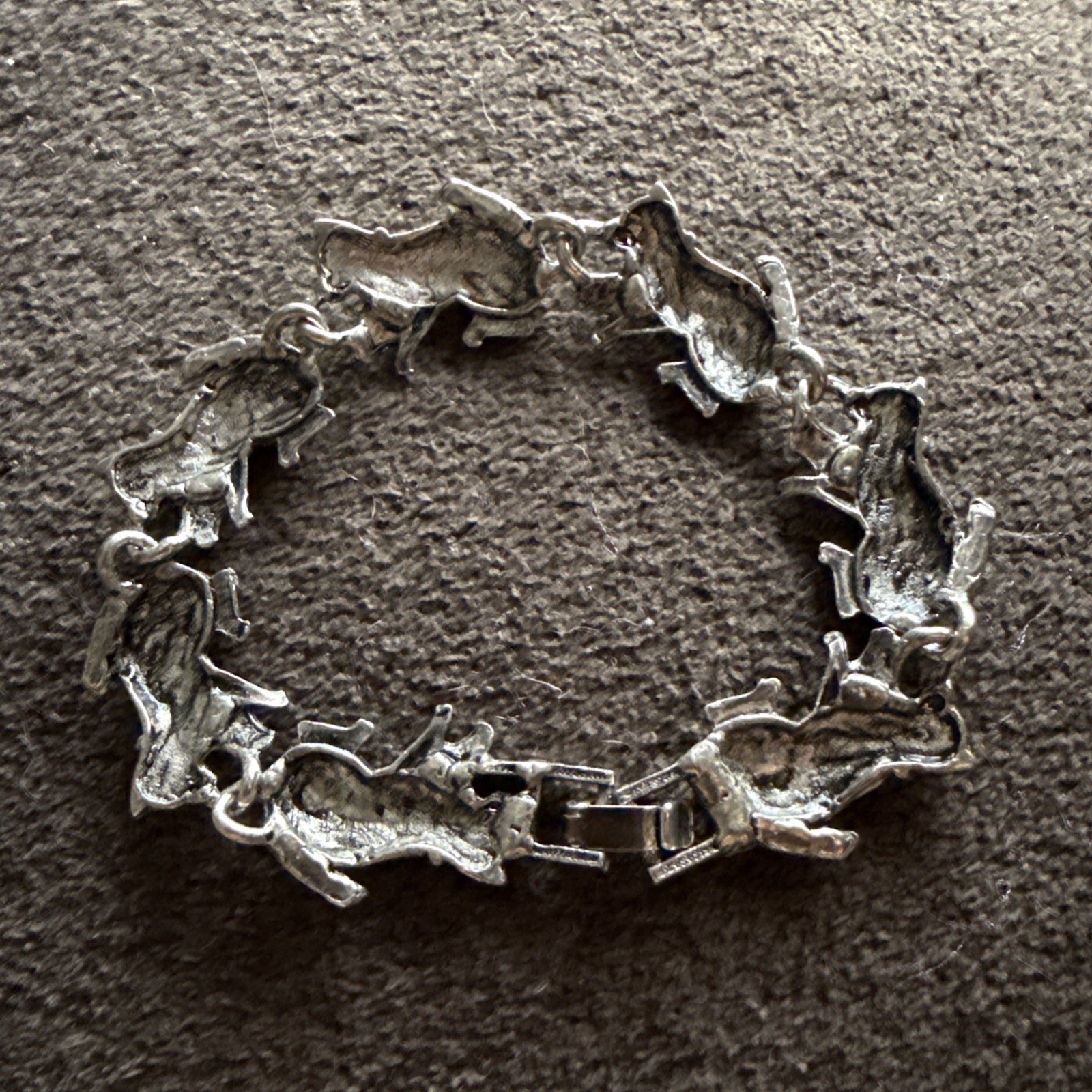 Silver Tone 7” Kitty Cat By The Tail Bracelet 7” Cat Kitten Feline