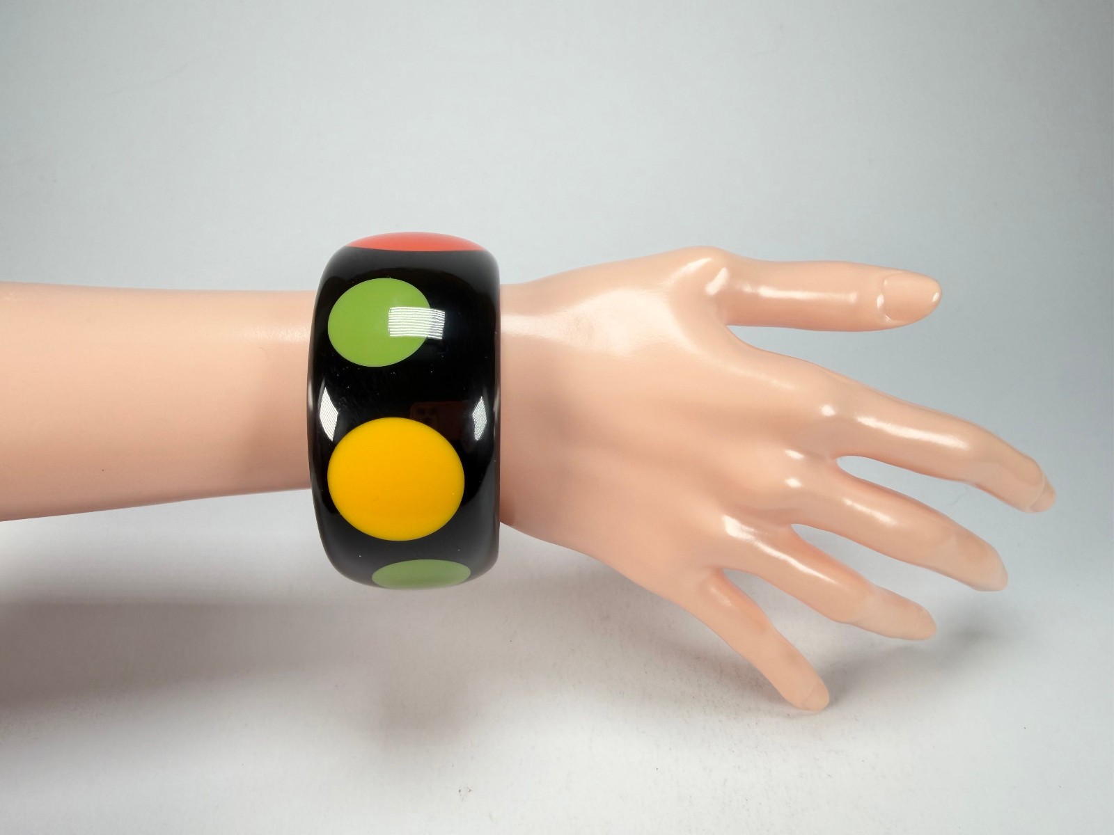 Marion Godart – BSX “Motif à Pois” Black & Mix Colours Solid Round 3.4cm Bangle
