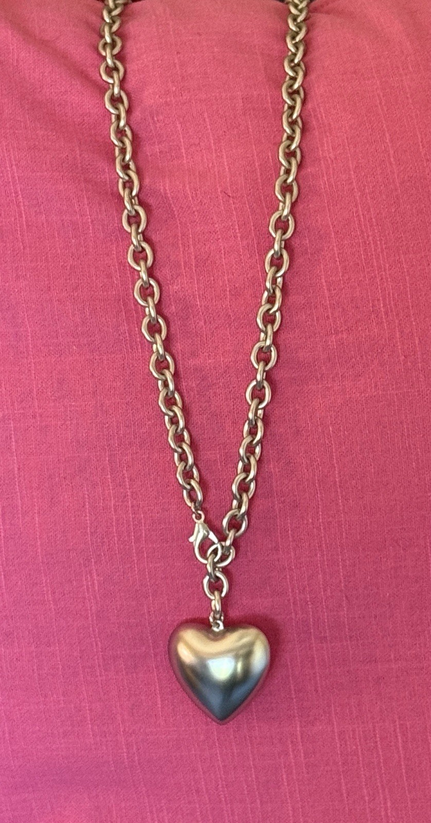 Roxanne Assoulin The Puffy Heart Necklace In Silver