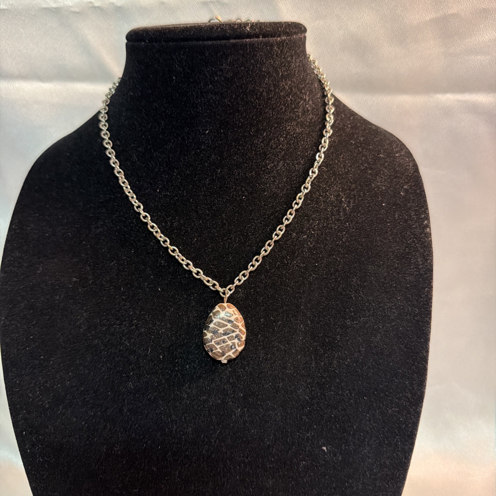 Silver Colored Pendant Necklace With Stone 18 Inches Long