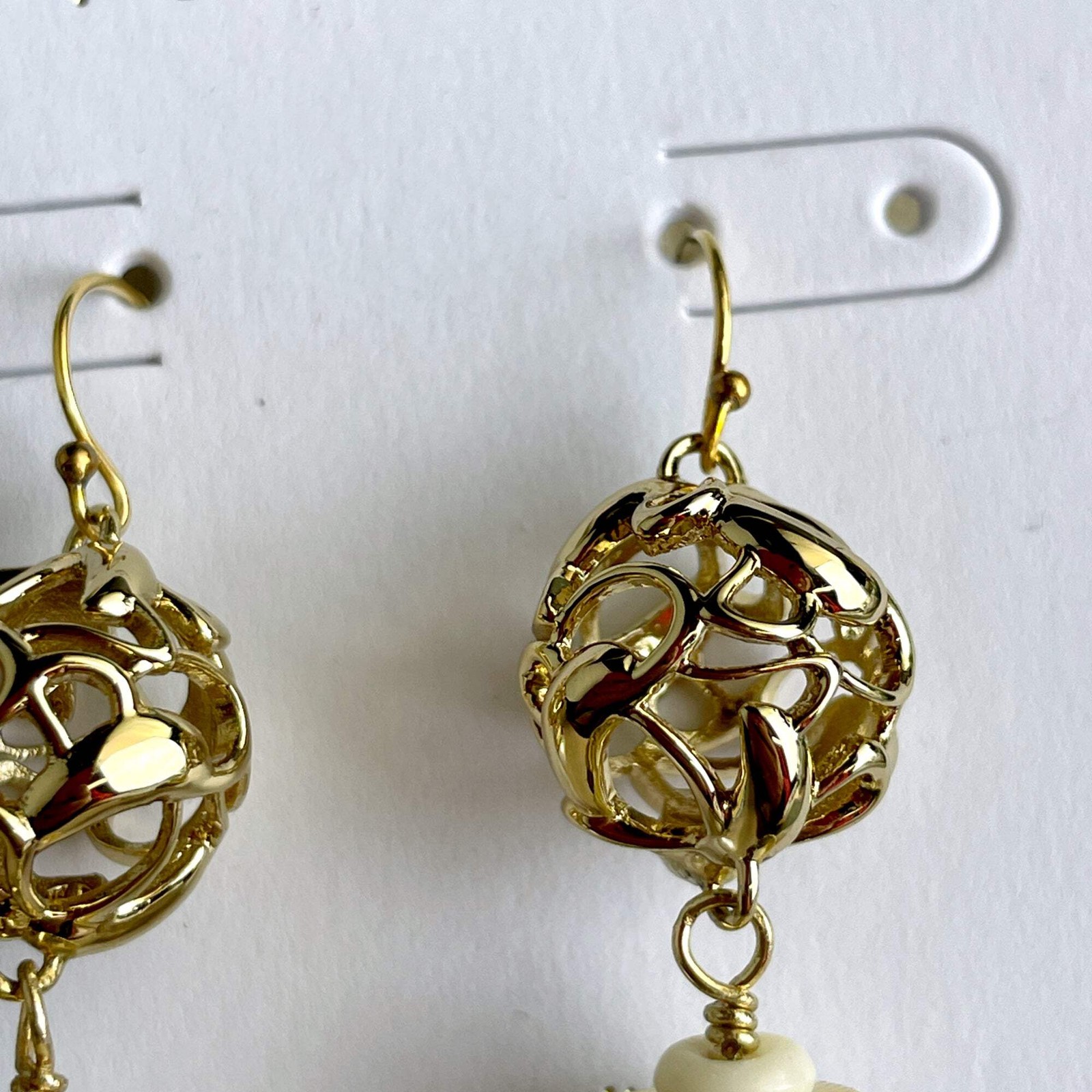Akola bohemian pearl drop pierced earrings – new – fair trade