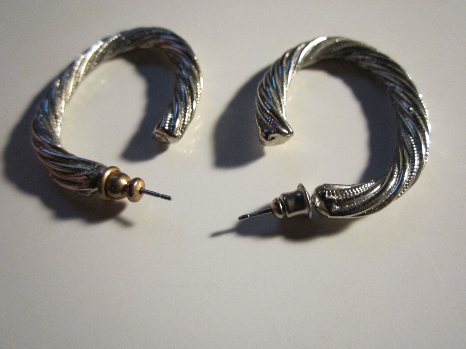 HEAVY SILVER PLATED ROPE DESIGN EARRINGS 17 GRAMS – BBA-11