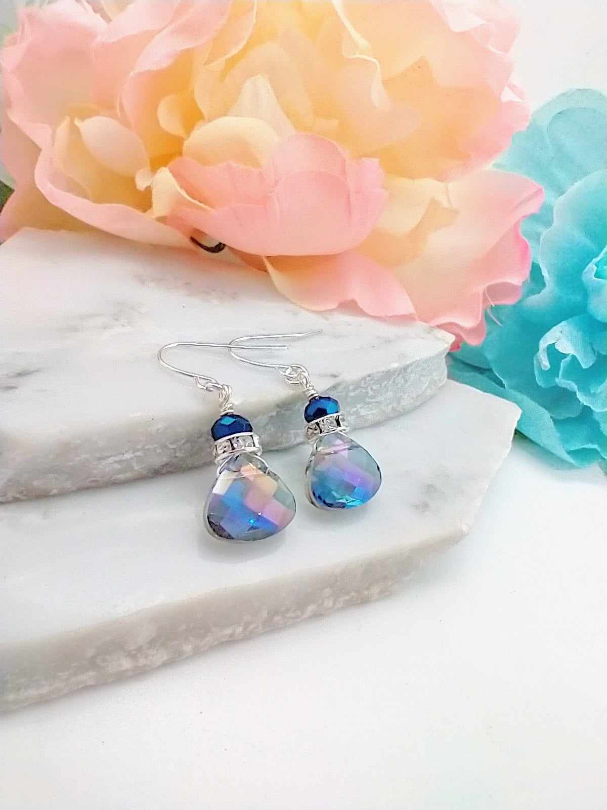Blue Teardrop Crystal Silver Dangle Earrings, Women’s Fashion, Sparkling Drops