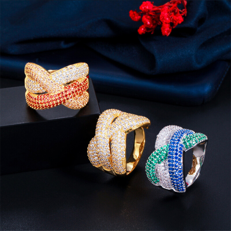 Shining Gold Plated Cubic Zirconia Adjustable Twist Ring for Women Wedding Party
