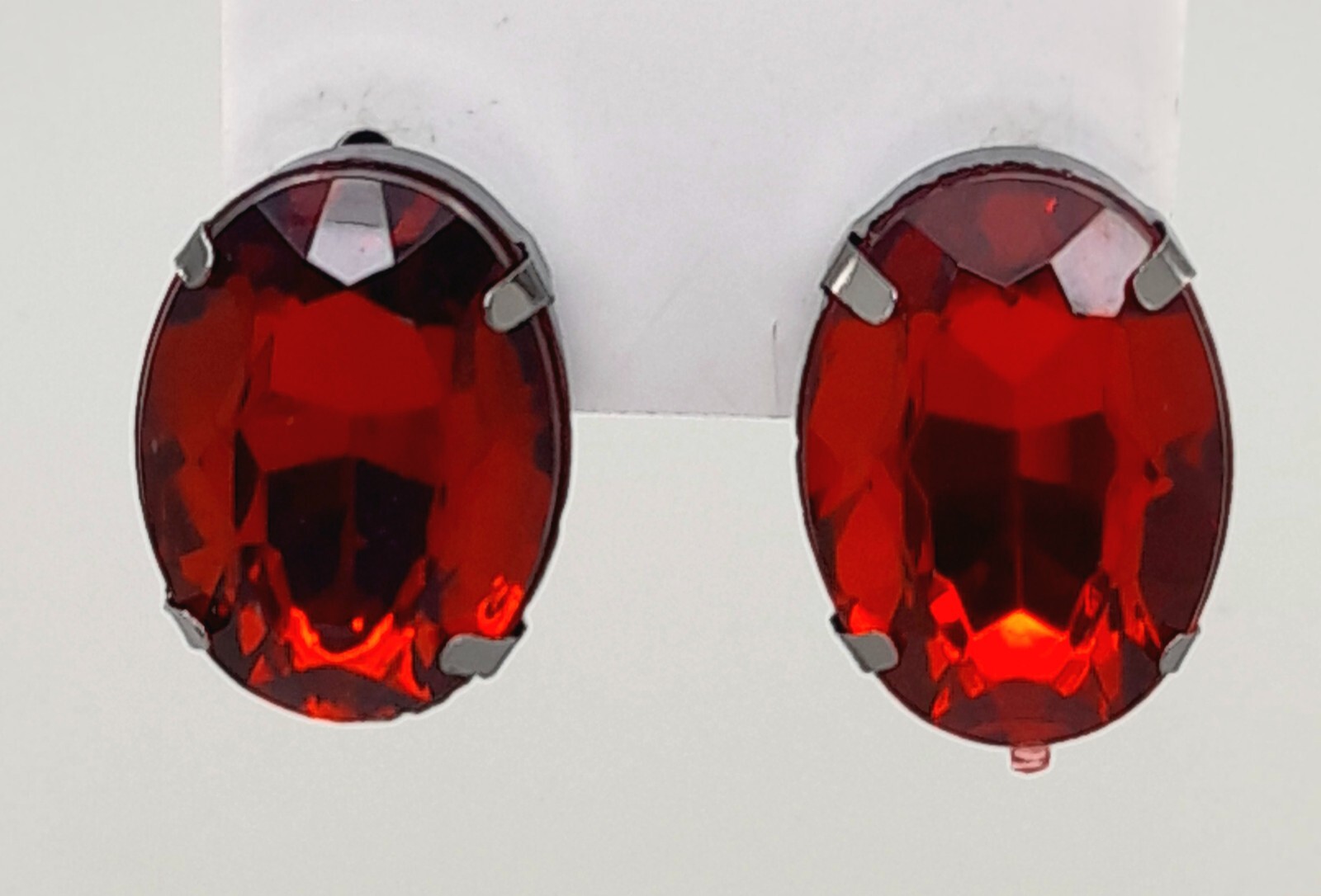 E567 light weight red color oval shape faux glass stud post fashion earrings