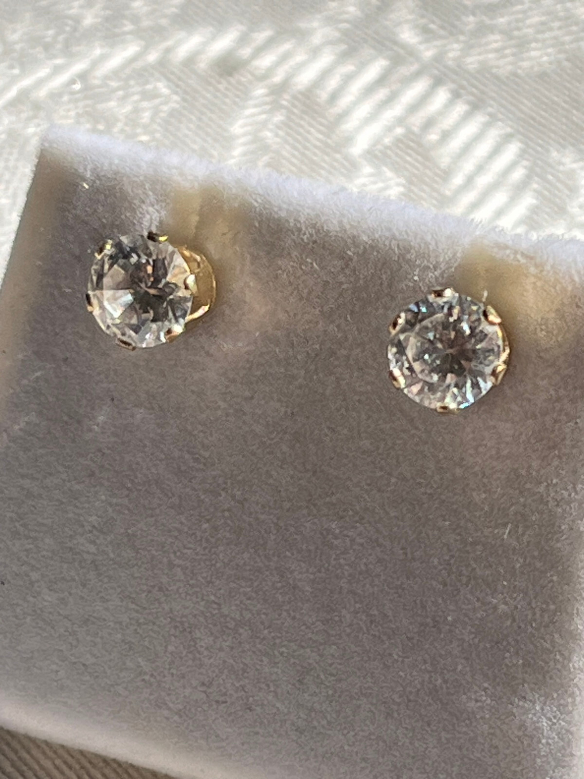 14K Solid Yellow Gold Large Round Solitaire 8.1mm Cubic Zirconia Stud Earrings