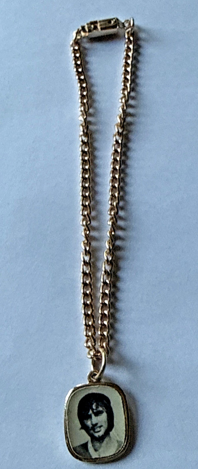 1970’s George Best, Manchester United – Original Gold Tone Bracelet & Pendant