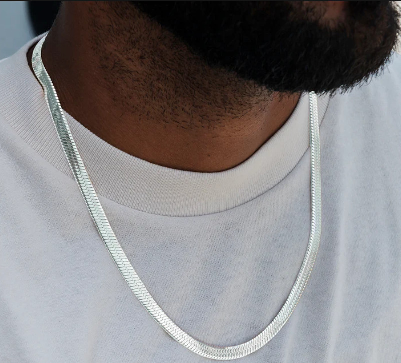 Herringbone Chain in White gold – Multiple sizes available